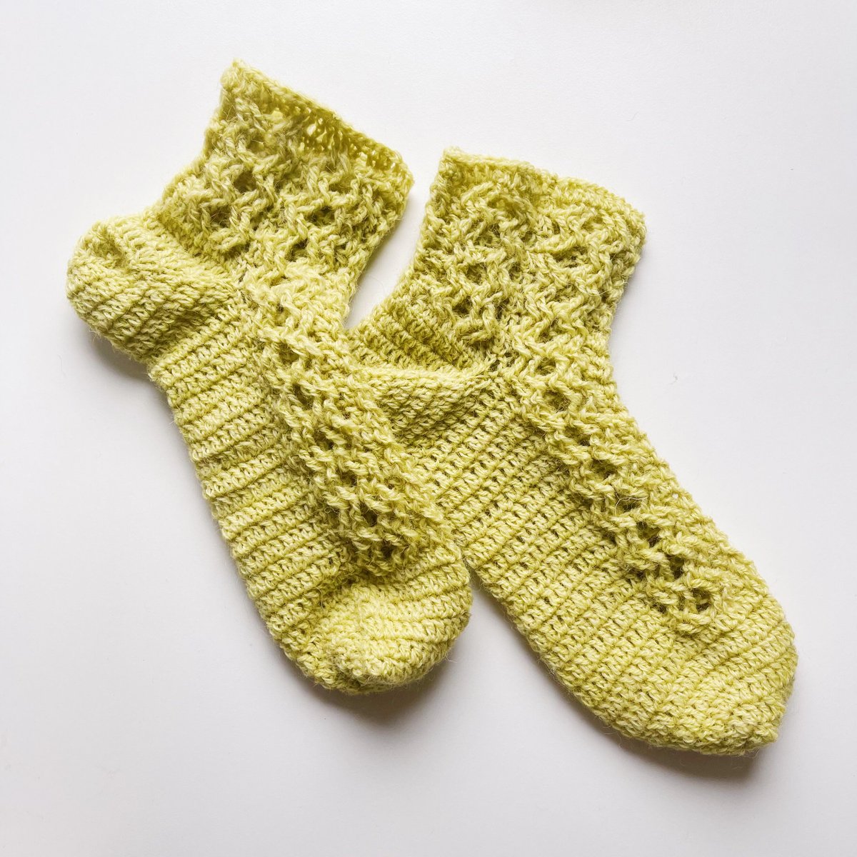 ダウンロード編み図：PDFデータ》【かぎ針編み】アラン模様のウール