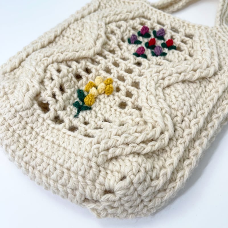 編み物Kit》【かぎ針編み】ケーブルメッシュ刺繍バッグ