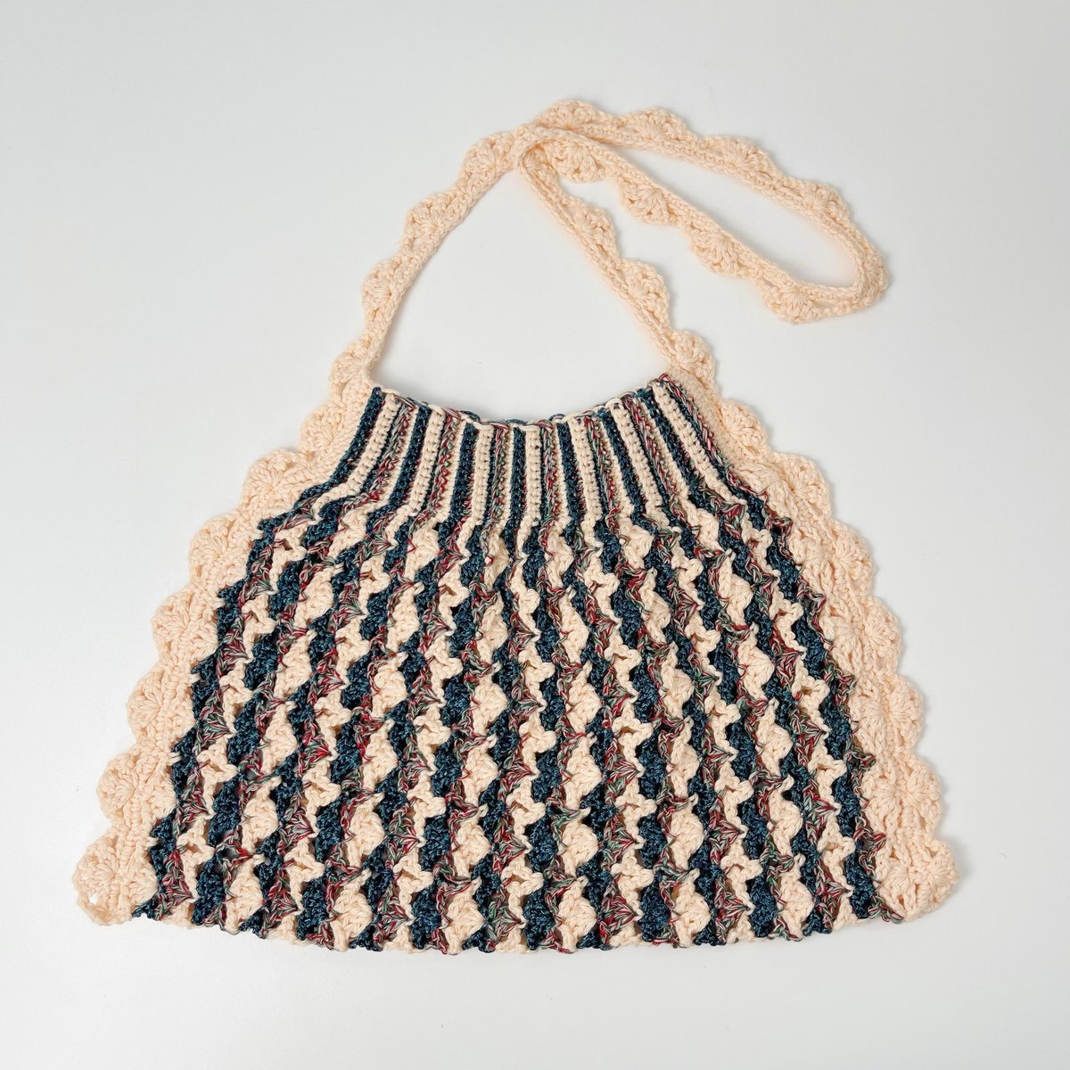 書籍掲載作品：ニュークロシェ】《編み物Kit》【かぎ針編み】メッシュ