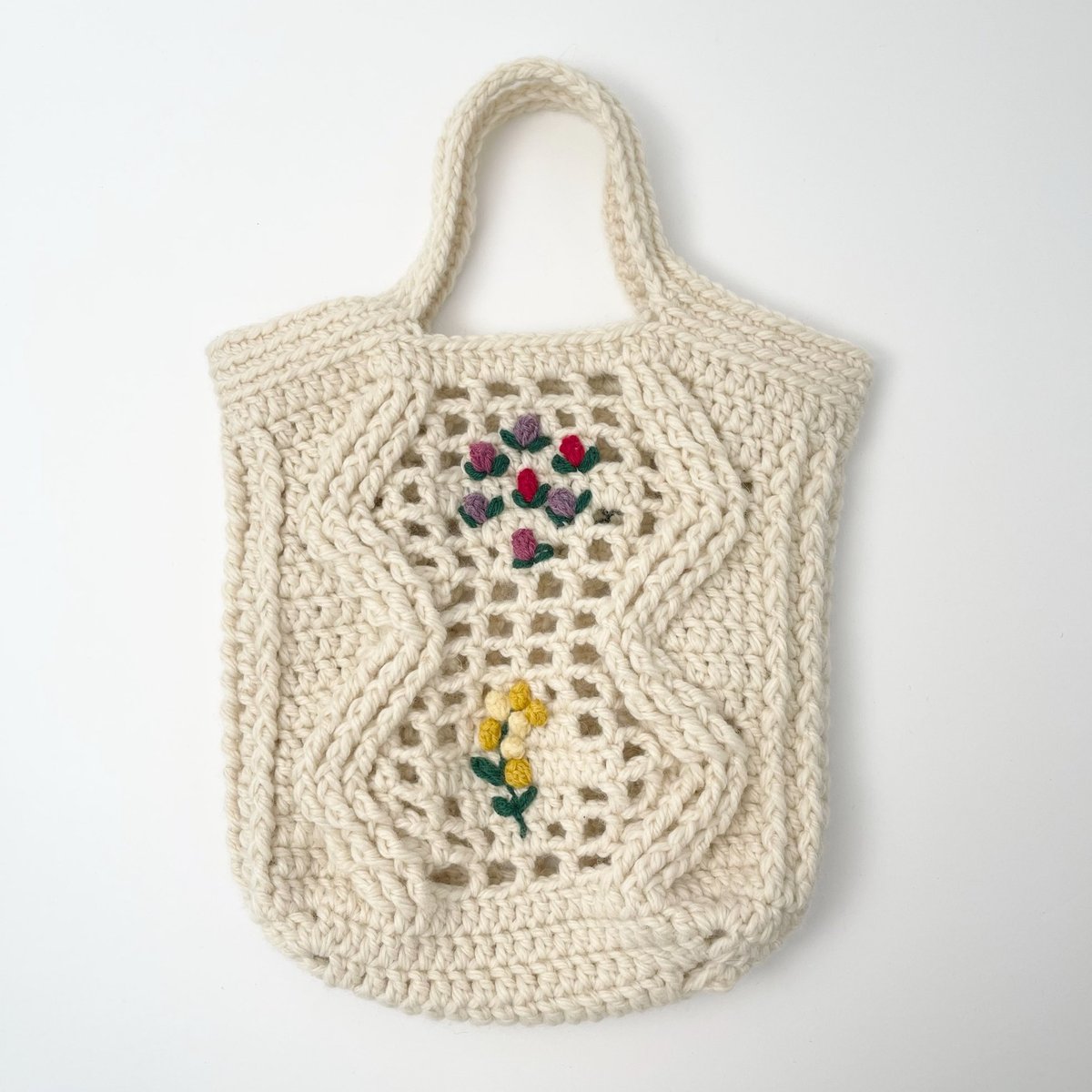 編み物Kit》【かぎ針編み】ケーブルメッシュ刺繍バッグ