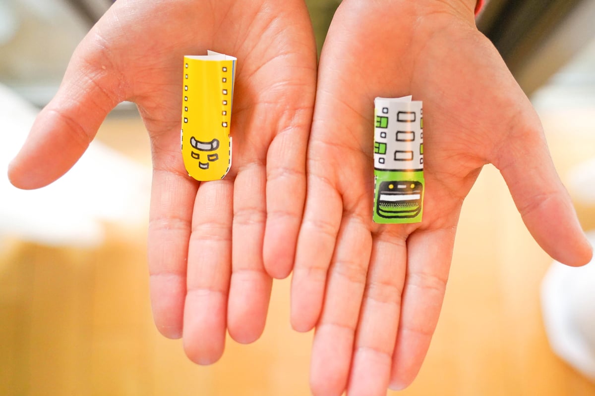 あいうえおページ あいうえお でんしゃ じてん (のりものえほん シリーズ) | くに