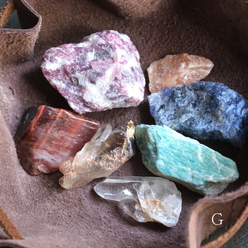 7 Chakra Healing Set 7つのチャクラの石セット / 革袋入り | ARC