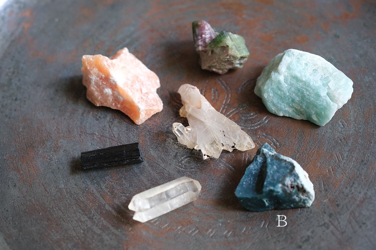 7 Chakra Healing Set 7つのチャクラの石セット / 革袋入り | ARC