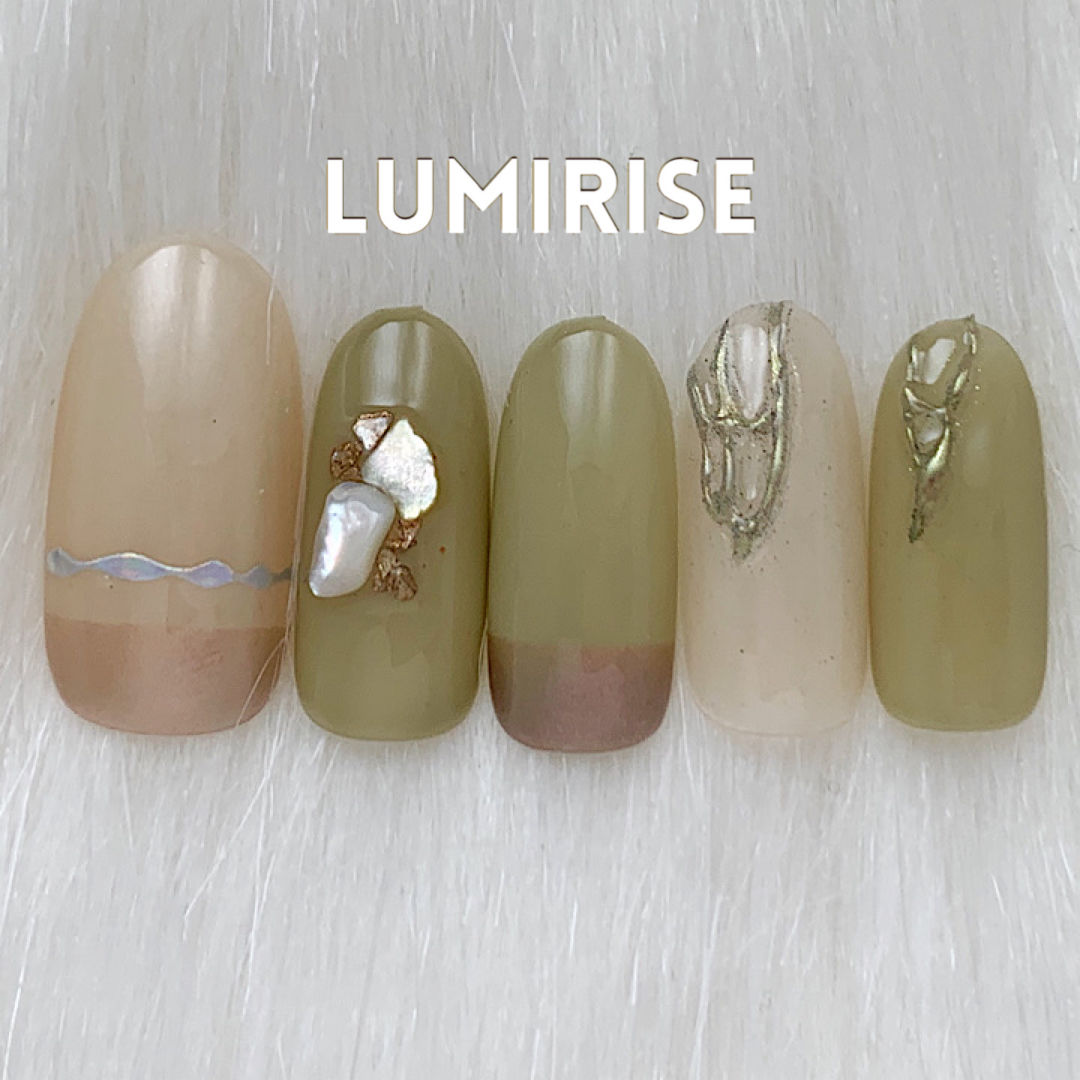 ☆A-399☆ネイルチップ ピスタチオ×ベージュのニュアンスネイル 弱々しく 