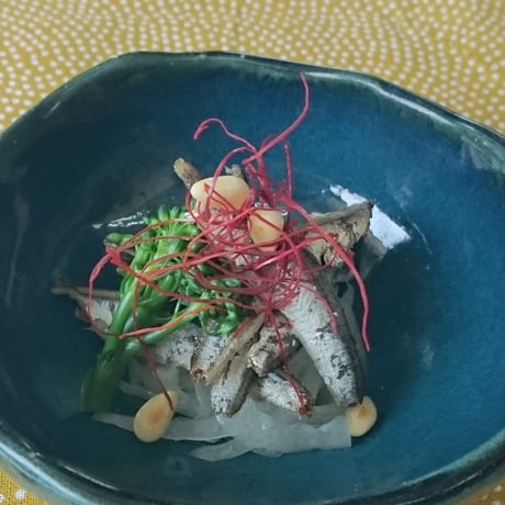 【送料無料｜ポスト投函】乾物屋のこだわり煮干【国内産】　100g