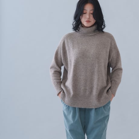 【予約販売】CA＆Co.  YAK スクエア タートルネックセーター