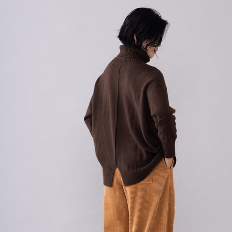 【予約販売】CA＆Co.  YAK スクエア タートルネックセーター