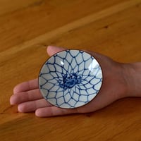 豆皿　網絵（青、赤）