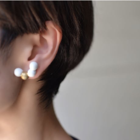 pompon ピアス/イヤリング