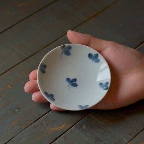 豆皿　根引き松