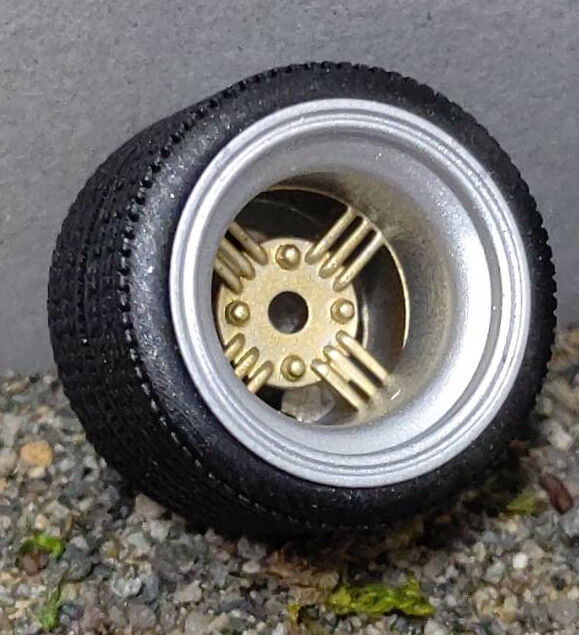 13インチ 深リムホイールタイヤセット fit=scale-down,w=1200