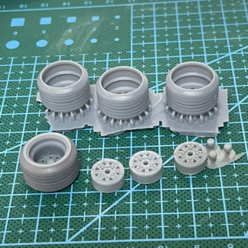 1/24スケール 13インチ ホイールM3＆引張タイヤセット（深リム