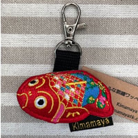 シュールな刺繍ワッペンキーホルダー(G−0４８ブリキの金魚)