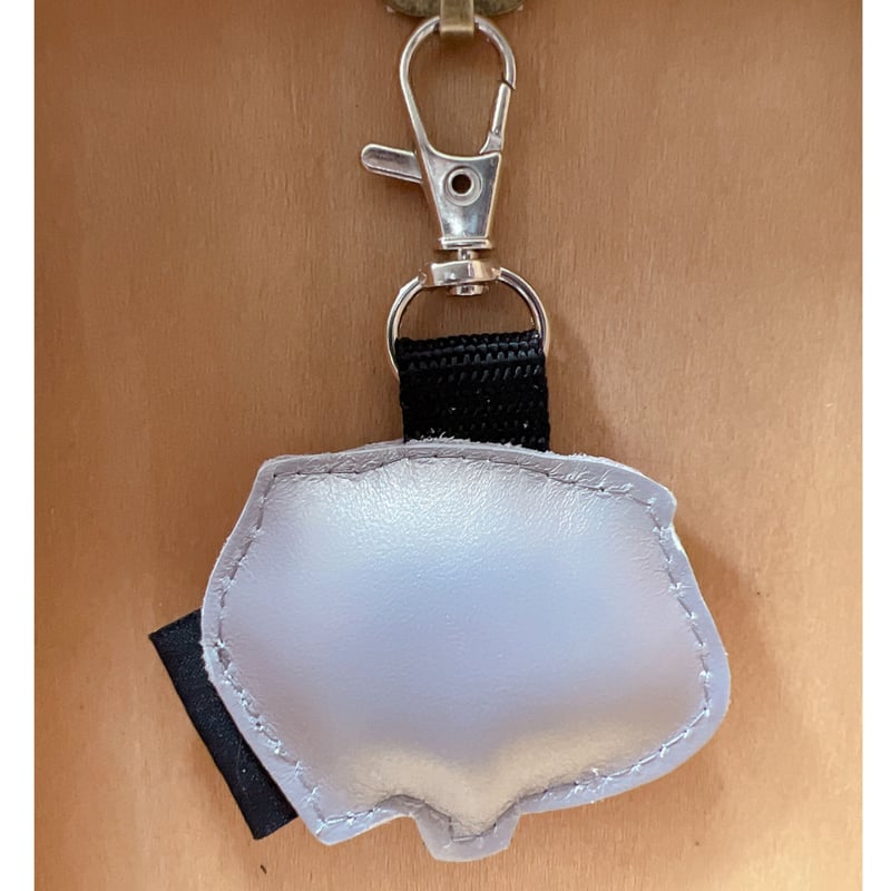 【未開栓】ミャオジアム　包帯をした自画像　ブナハーブン13年 シュールな刺繍ワッペンキーホルダー(G-061ぶたの貯金箱