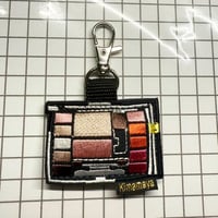 シュールな刺繍ワッペンキーホルダー(G−063コスメパレット)