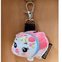 シュールな刺繍ワッペンキーホルダー(G-061ぶたの貯金箱