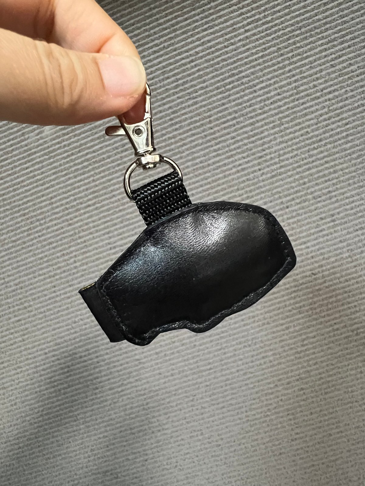 シュールな刺繍ワッペンキーホルダー(V−032ハイエース