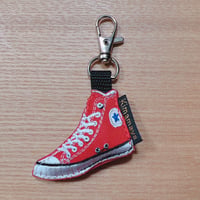シュールな刺繍ワッペンキーホルダー(G−120ハイカットスニーカー)