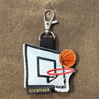シュールな刺繍ワッペンキーホルダー(バスケットゴール)