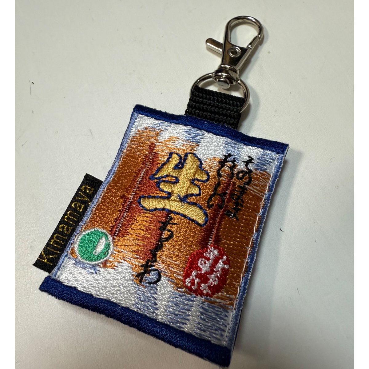 ハンドメイド　刺繍　ワッペン　ブローチ　ストラップ　ミニバッグキーホルダー付き ハンドメイド 刺繍 サバトラ白猫 ストラップ ミニバッグ