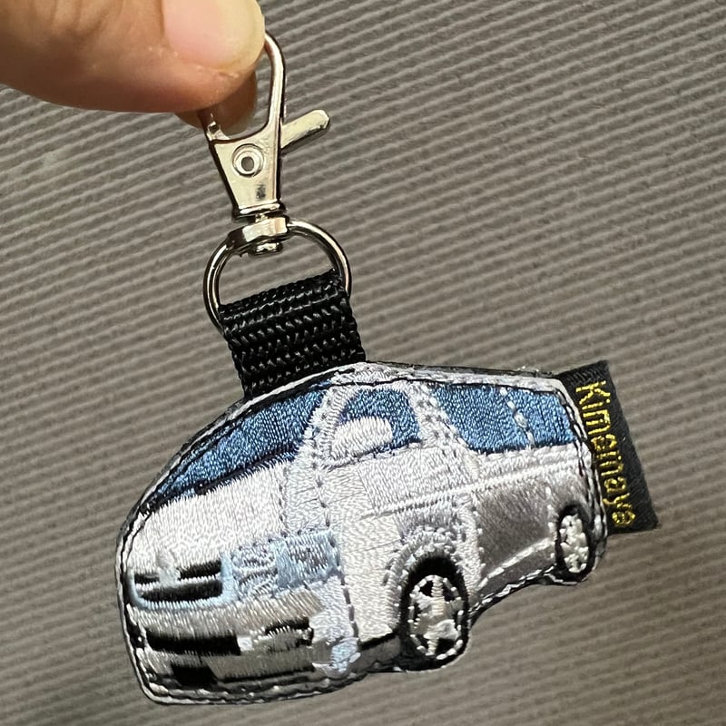 シュールな刺繍ワッペンキーホルダー(V−032ハイエース