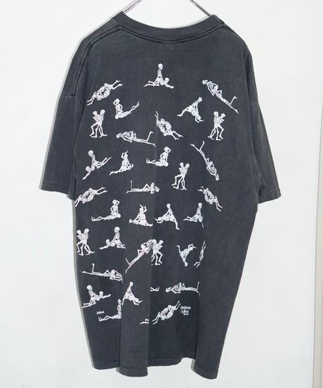 90s fashion victim 48 tricks Tee