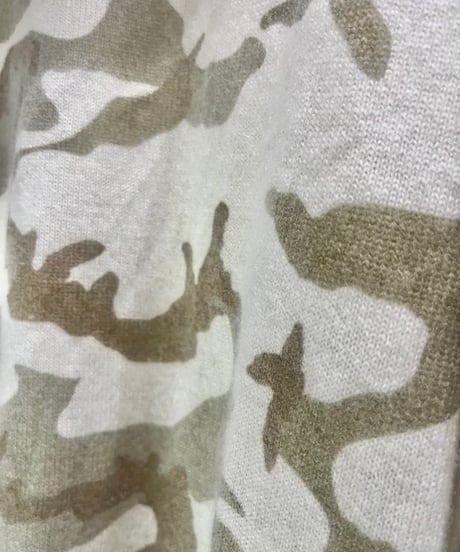 90-00s 'the great china wall' 100% cashmere camo knit hoodie