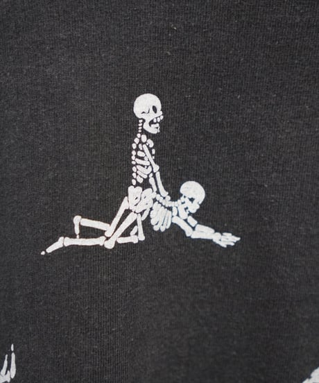 90s fashion victim 48 tricks Tee