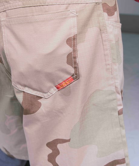 90s vtg bonjour camouflage cotton shorts (deadstock)