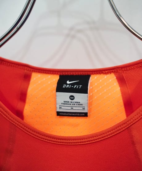 00s Nike orange dri-fit T