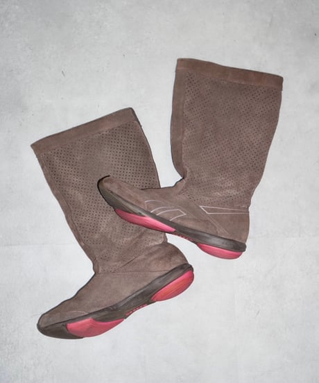 Reebok easytone suede leather boots