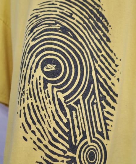00s NIKE footprint Tee