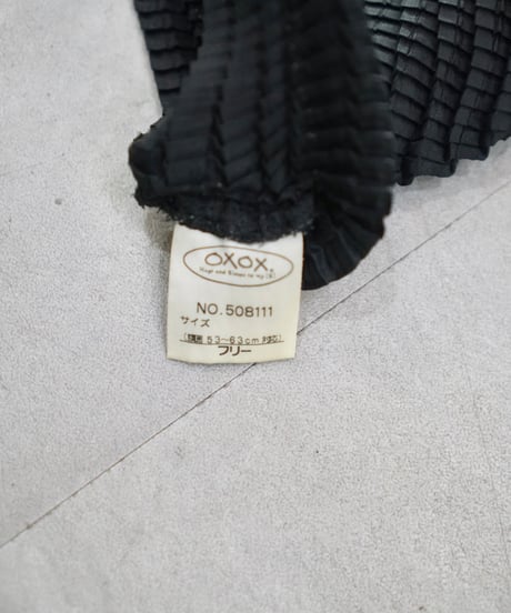 OXOX pleats design poly beanie