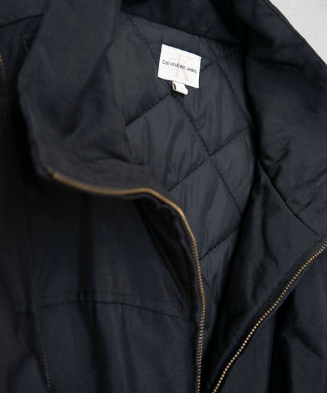 Calvin Klein 00s diagonal zip padded jacket