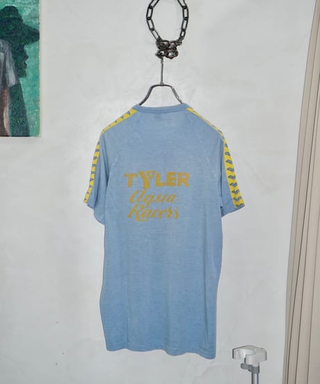 80s arena light blue T