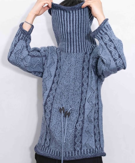 90s unknown long neck cable knit