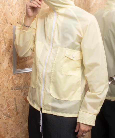 70s vtg sheer nylon jacket (lemon yellow)