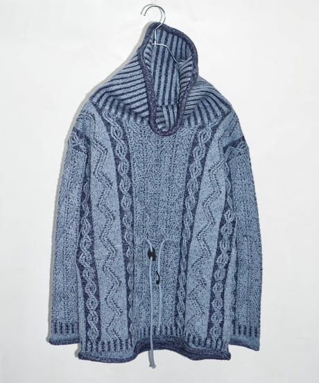 90s unknown long neck cable knit