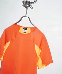 00s Nike orange dri-fit T