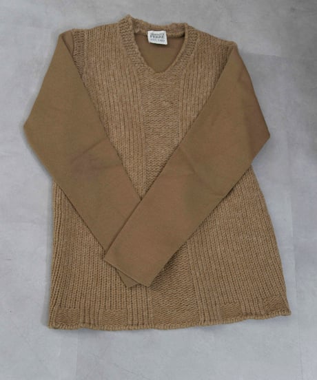 Gianfranco Ferre 90s switching design knit