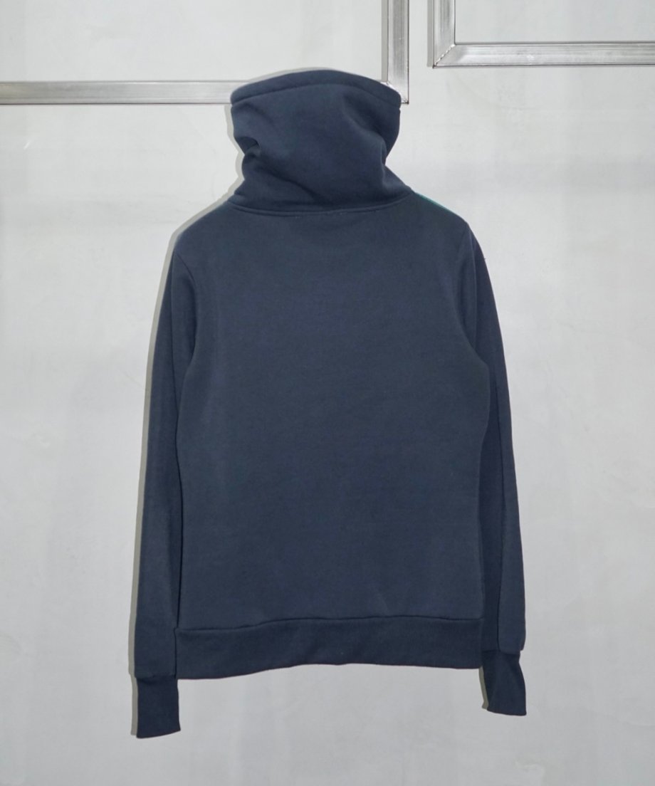 6627911eb354bf186759f477
