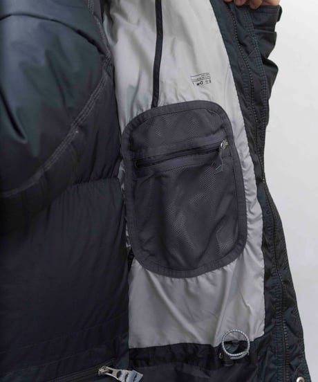 late 90s NIKE tech multipocket down coat