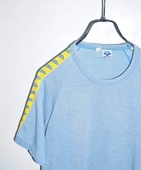 80s arena light blue T