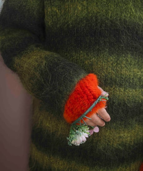 Jones NewYork mohair shaggy hineck knit