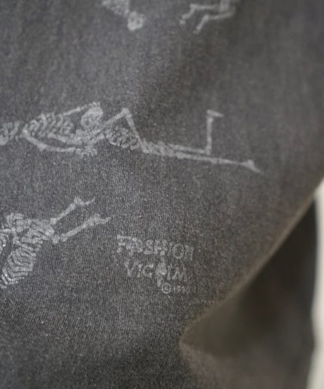 90s fashion victim 48 tricks Tee