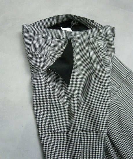 KYGI houndstooth check baggy slacks