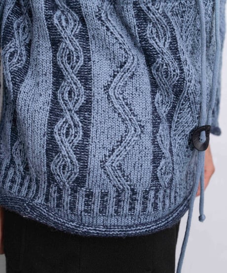 90s unknown long neck cable knit