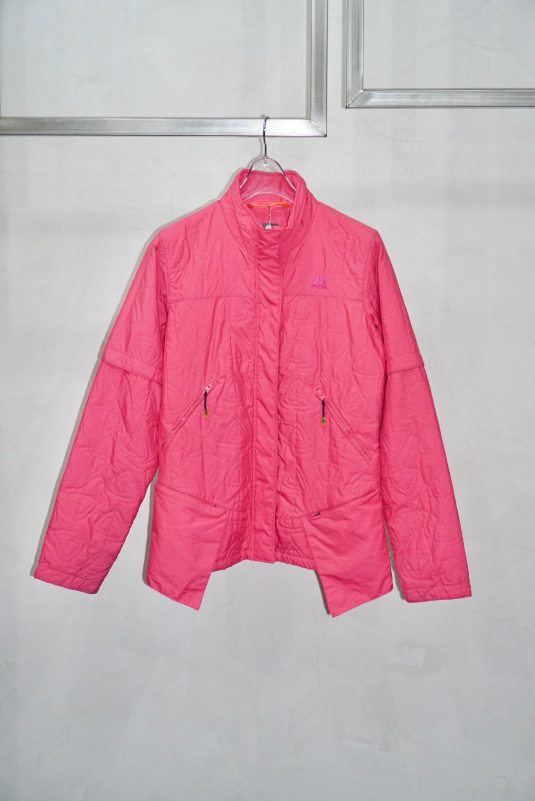 00s NIKE ACG shocking pink poly/nylon jacket | 