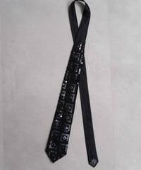 VERSACE VERSUS sequins tie
