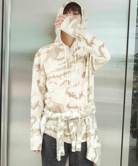 90-00s 'the great china wall' 100% cashmere camo knit hoodie